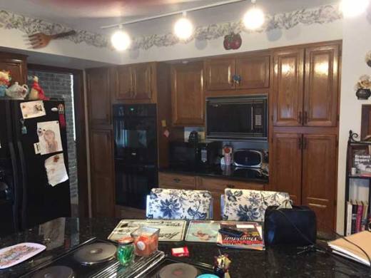 Cabinet Refacing gallery image 43 - 043 cabinet reface shaker heights before 2